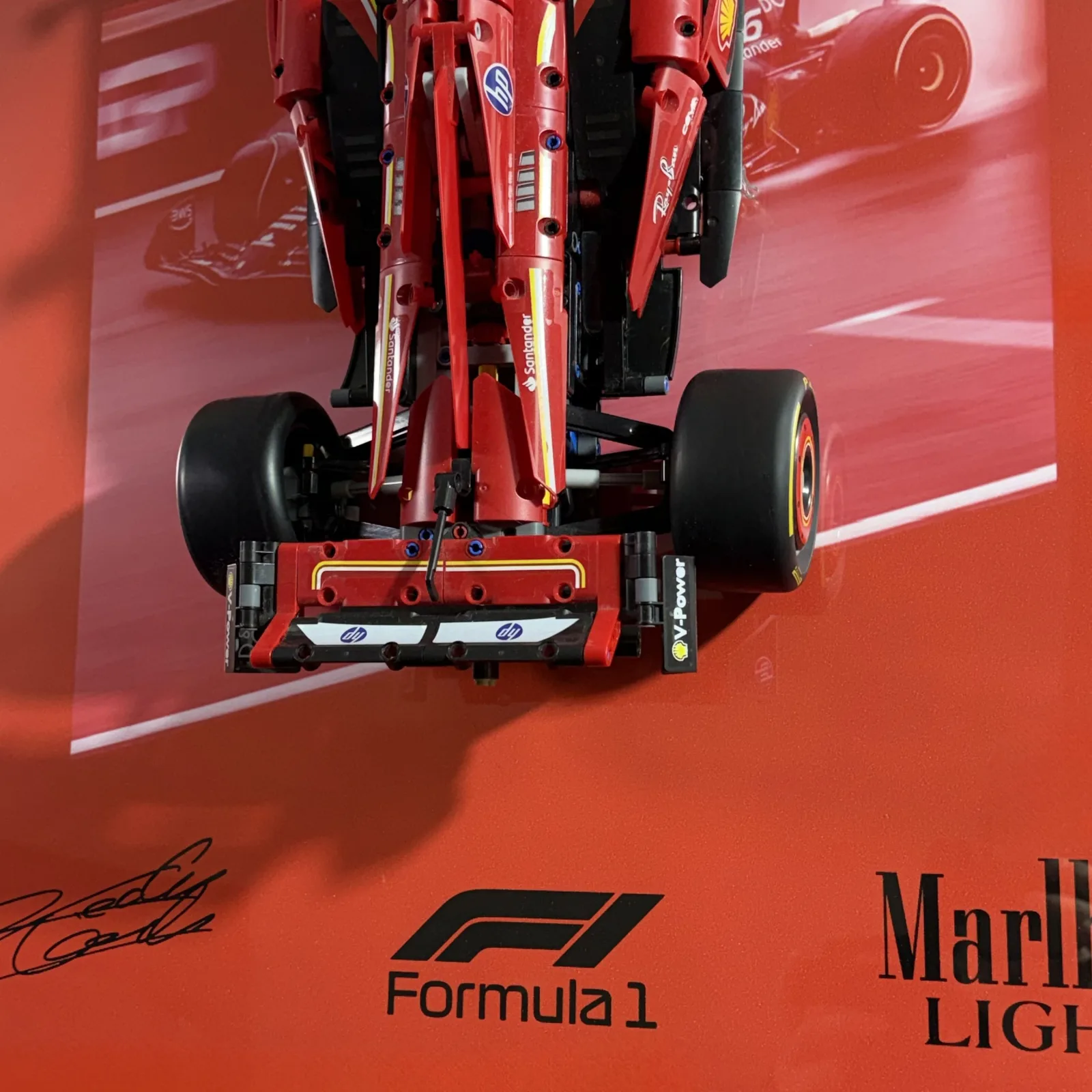 Картина з конструктором Ferrari SF-24 (темна)