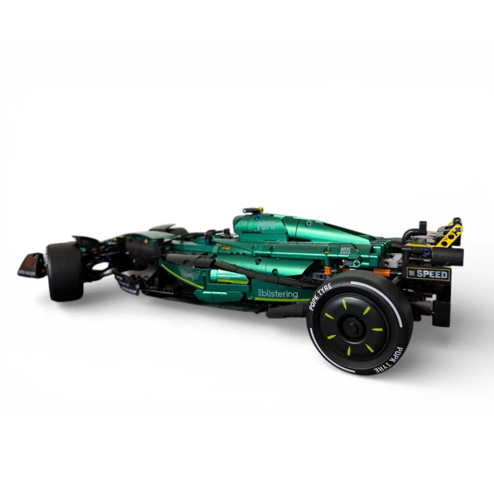 Картина з конструктором Aston Martin AMR (світла)